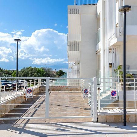 Exclusive Deluxe Apt Up To 6 People & Heated Tub Polignano a Mare Esterno foto