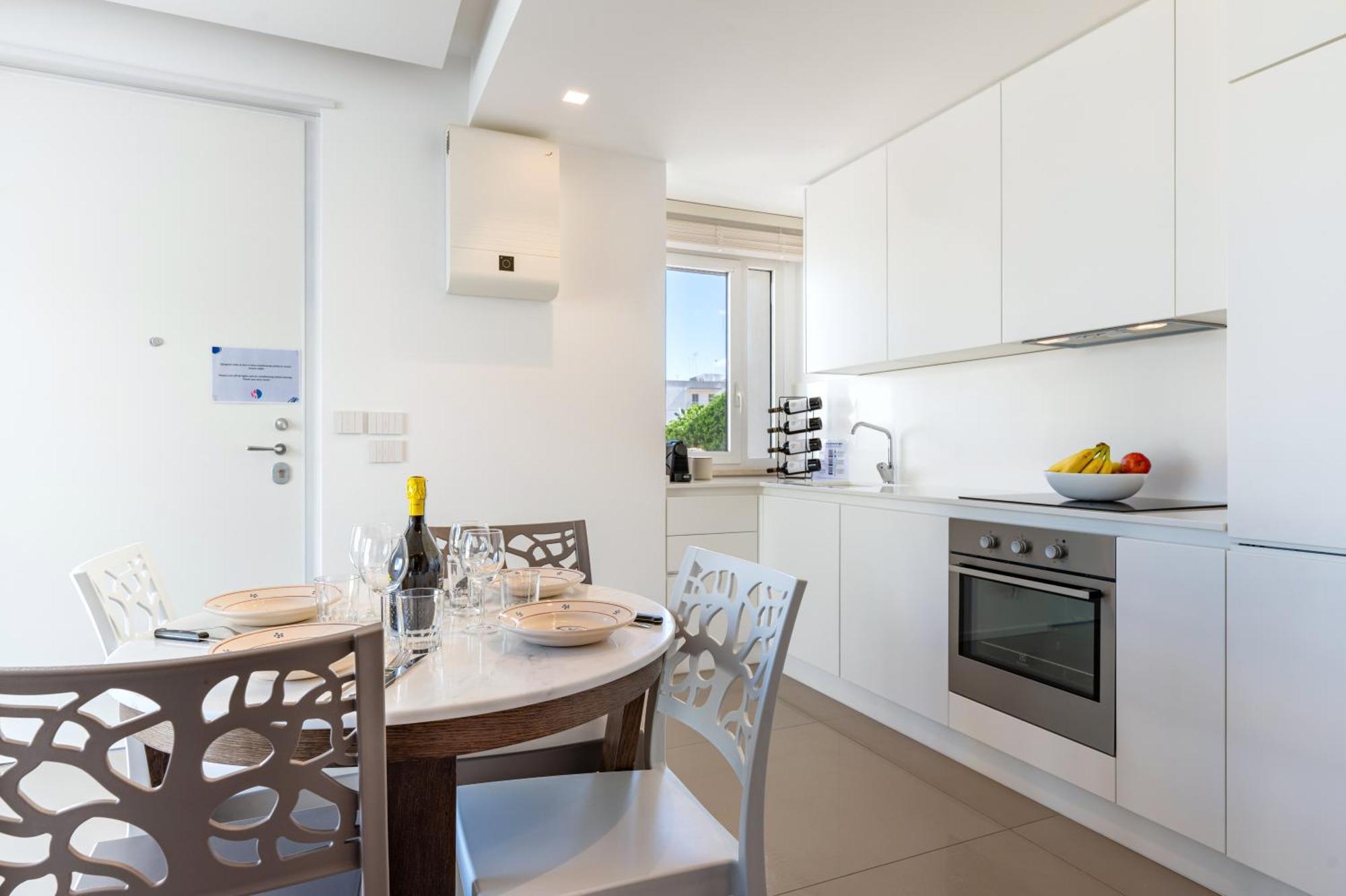Exclusive Deluxe Apt Up To 6 People & Heated Tub Polignano a Mare Esterno foto