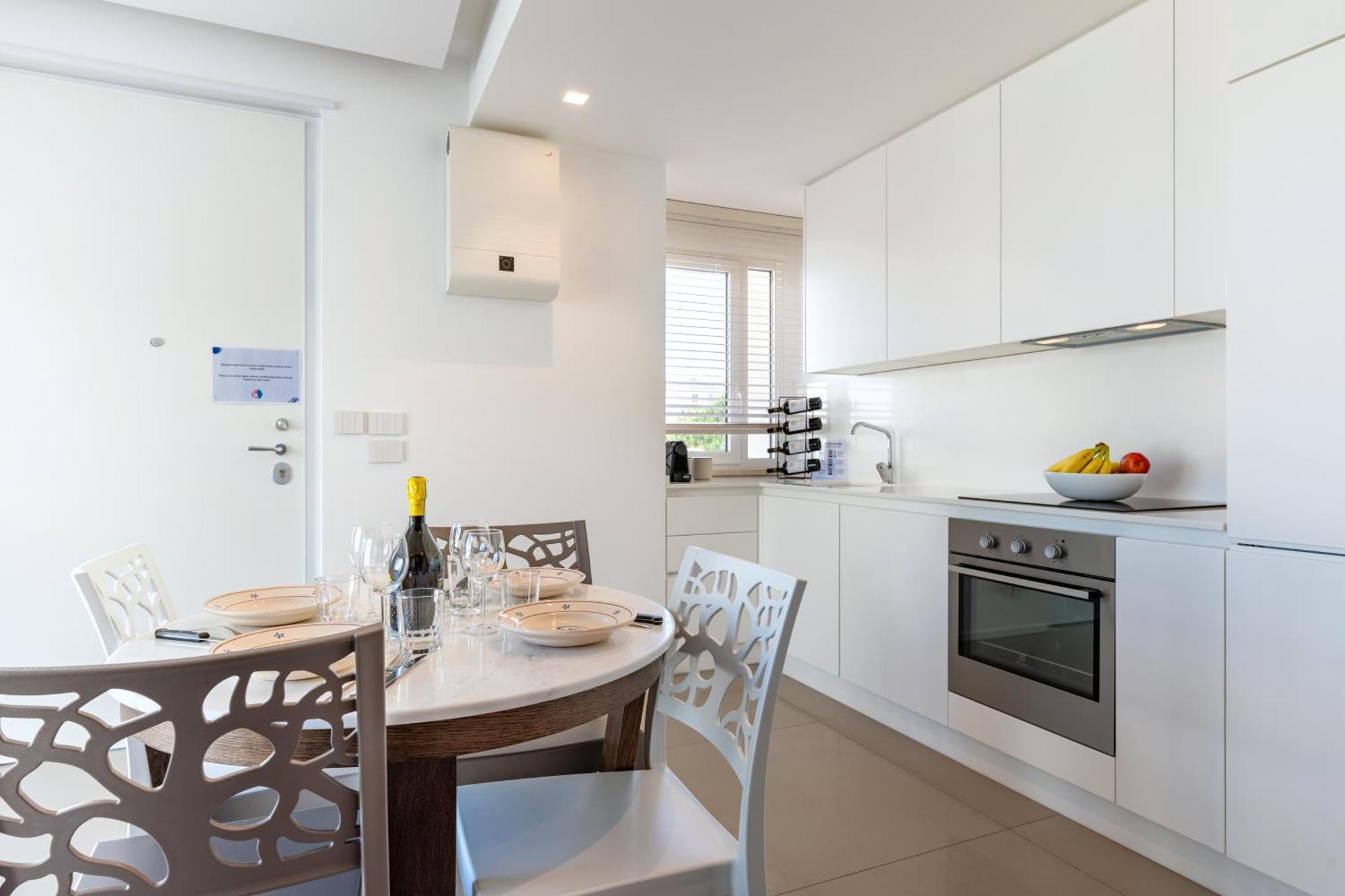 Exclusive Deluxe Apt Up To 6 People & Heated Tub Polignano a Mare Esterno foto