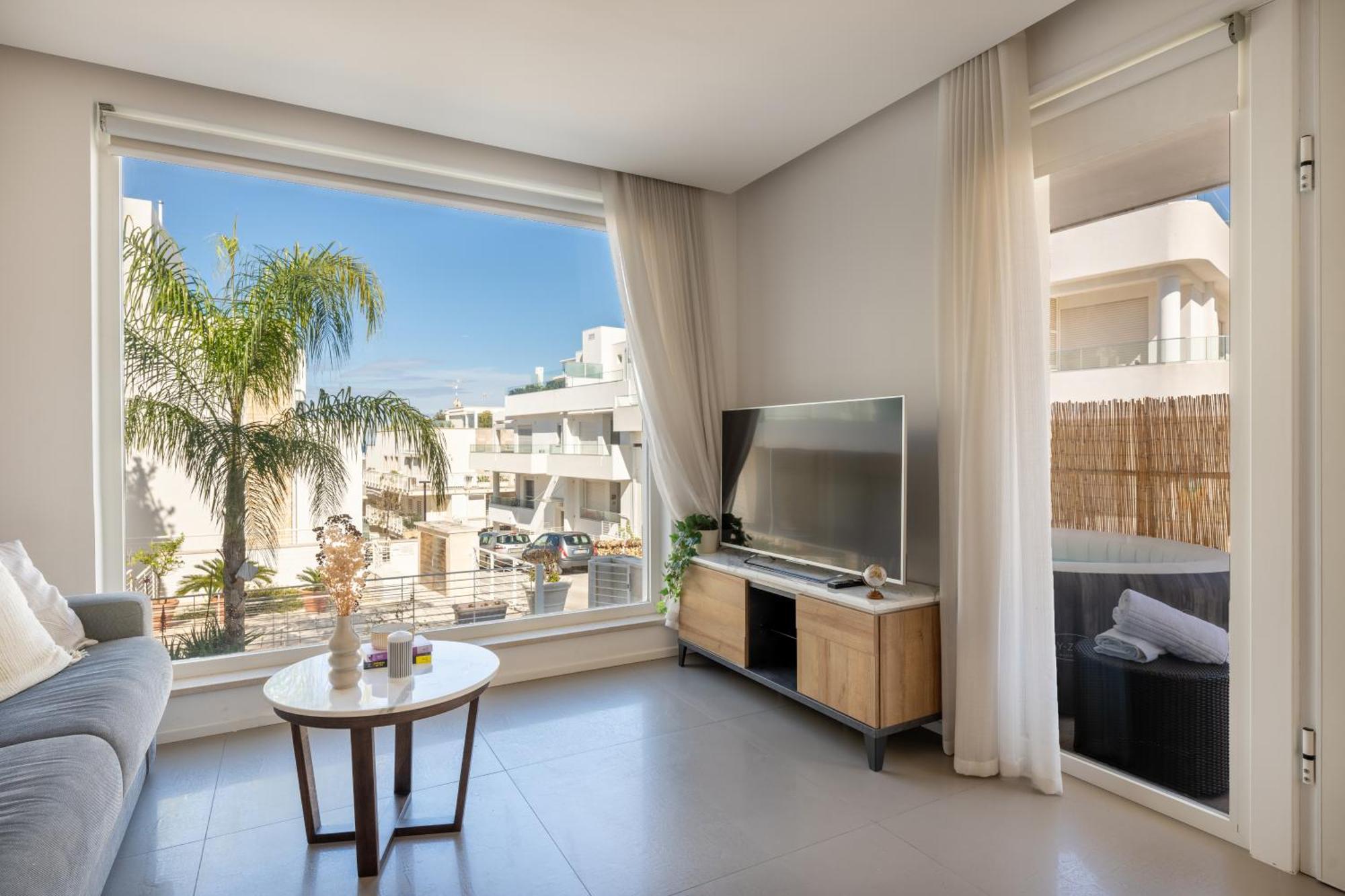 Exclusive Deluxe Apt Up To 6 People & Heated Tub Polignano a Mare Esterno foto
