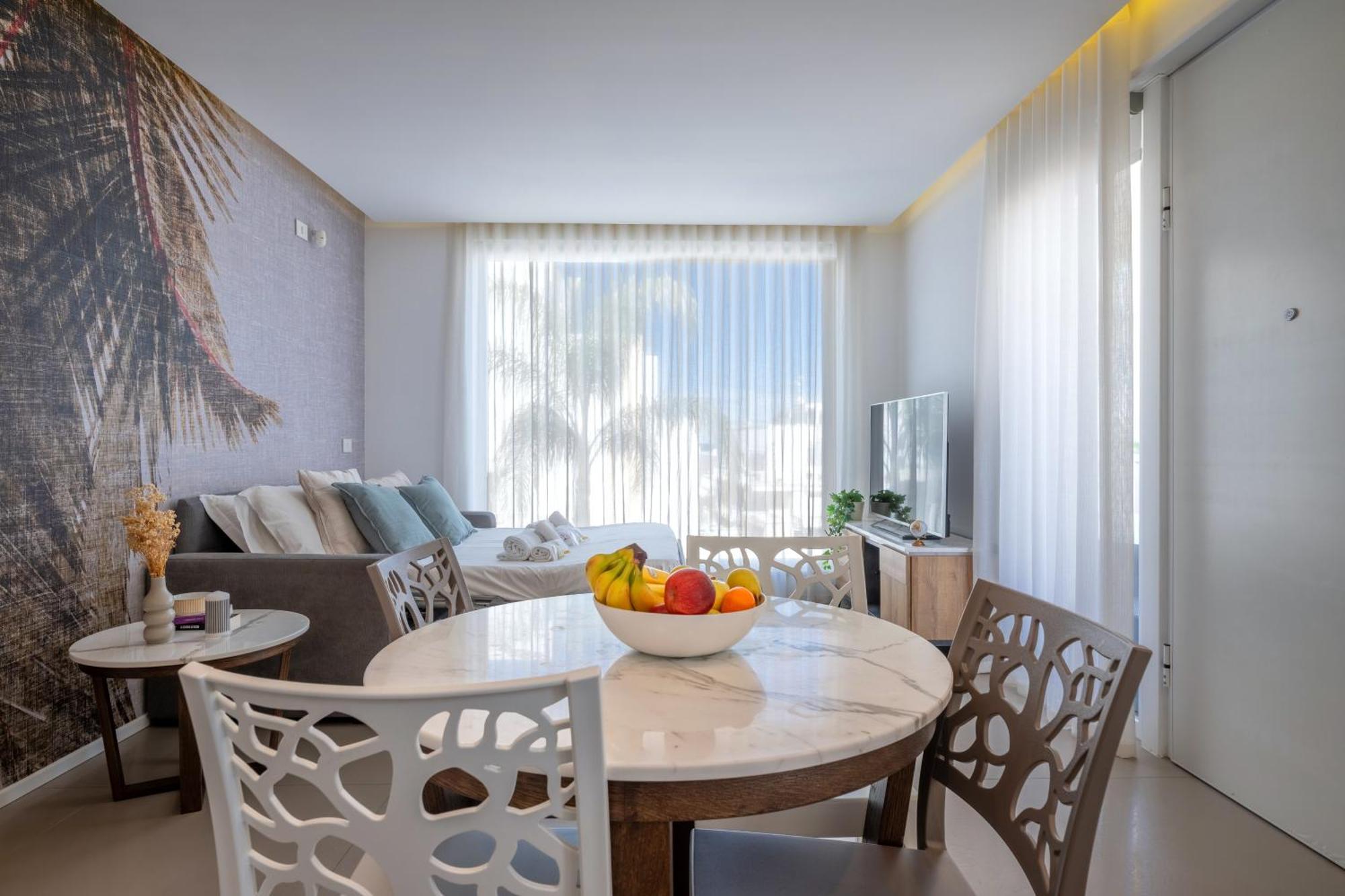 Exclusive Deluxe Apt Up To 6 People & Heated Tub Polignano a Mare Esterno foto